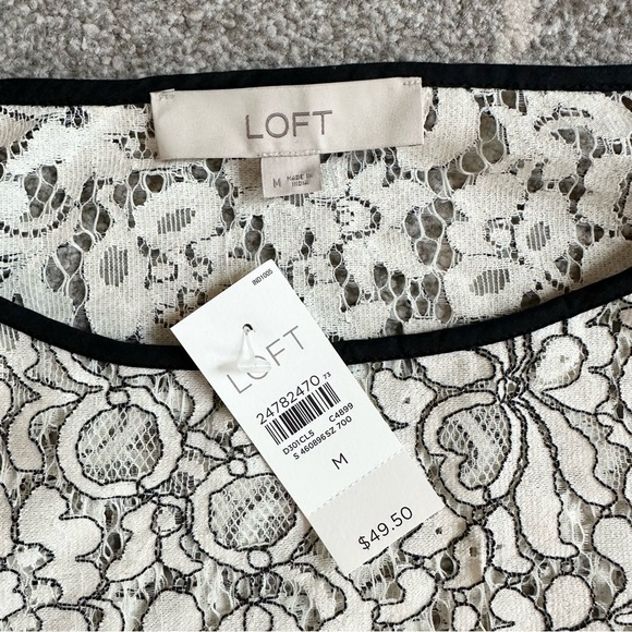 LOFT Ivory and Black Floral Ruffle Lace Boxy Blouse NWT - Picture 3 of 4